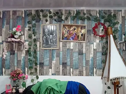 KarimaSarabe online show from 10-31-25, 10:55