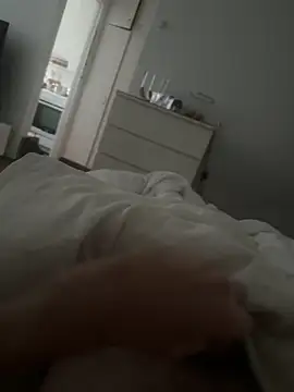 Viggan13 online show from 12-20-25, 08:21