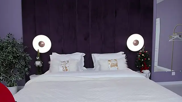 Snapshot of LilyRaisa chatting on 12-21-24, 03:14 LilyRaisa online show from 12-21-24, 03:14