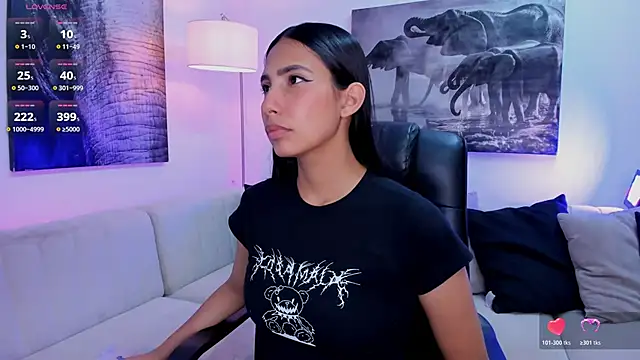 Snapshot of Ary_7 chatting on 11-15-25, 11:40 Ary 7 online show from 11-15-25, 11:40