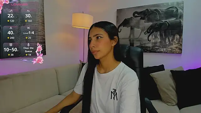 Snapshot of Ary_7 chatting on 11-24-25, 11:32 Ary 7 online show from 11-24-25, 11:32