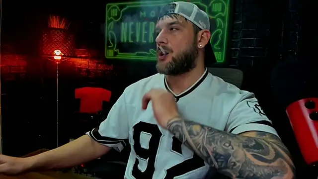 LexXHardy online show from 02-24-25, 10:58