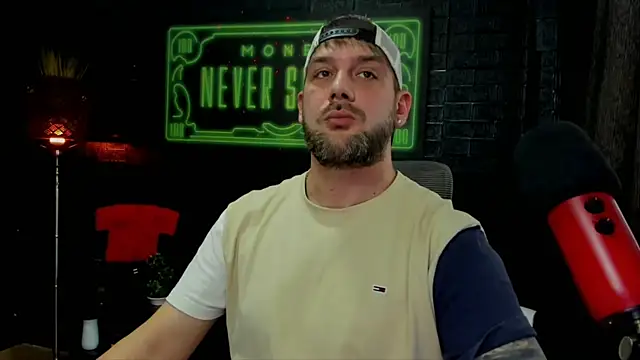 LexXHardy online show from 02-25-25, 03:05