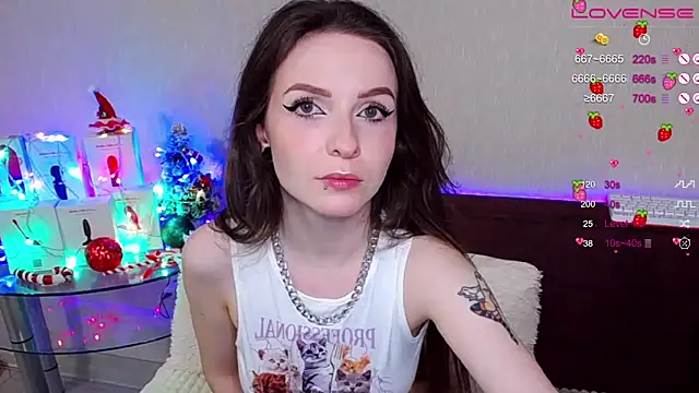 Snapshot of AlienBaby_ chatting on 12-12-24, 09:04 AlienBaby online show from 12-12-24, 09:04