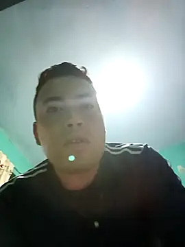 Snapshot of Diego_leon27 chatting on 12-30-24, 11:17 Diego leon27 online show from 12-30-24, 11:17