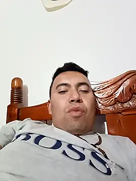 Snapshot of Diego_leon27 chatting on 01-08-25, 12:06 Diego leon27 online show from 01-08-25, 12:06