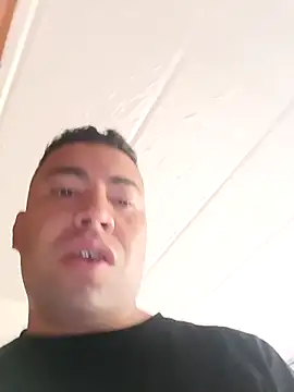 Snapshot of Diego_leon27 chatting on 02-06-25, 01:43 Diego leon27 online show from 02-06-25, 01:43