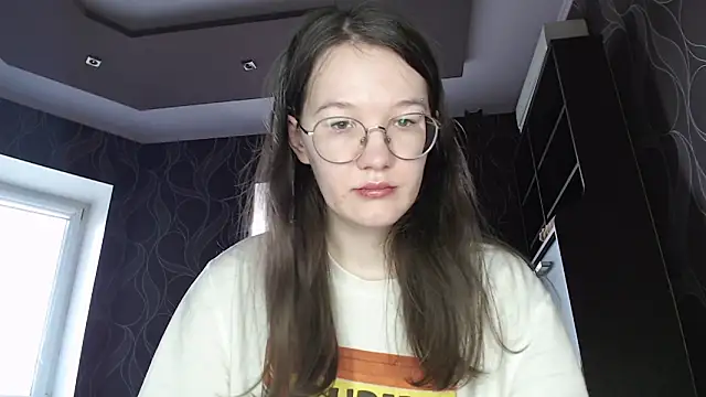 MiriamOr online show from 03-10-25, 08:37