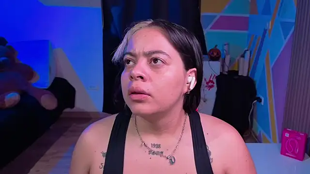 Snapshot of Cuttiealice chatting on 11-01-25, 12:51 Cuttiealice online show from 11-01-25, 12:51