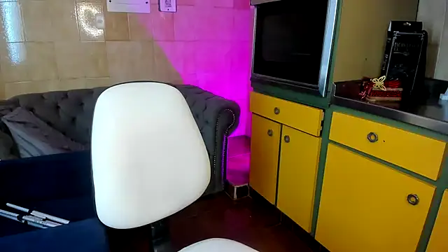 Leticia goddes online show from 12-13-24, 10:55