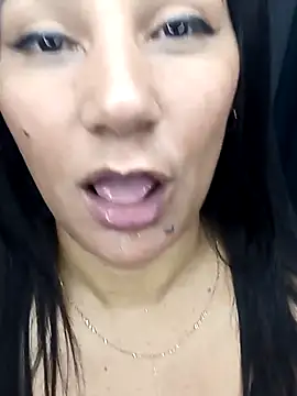 Leticia goddes online show from 03-06-25, 10:41