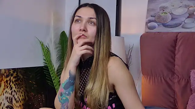 NicolLopeze online show from 02-20-25, 05:29