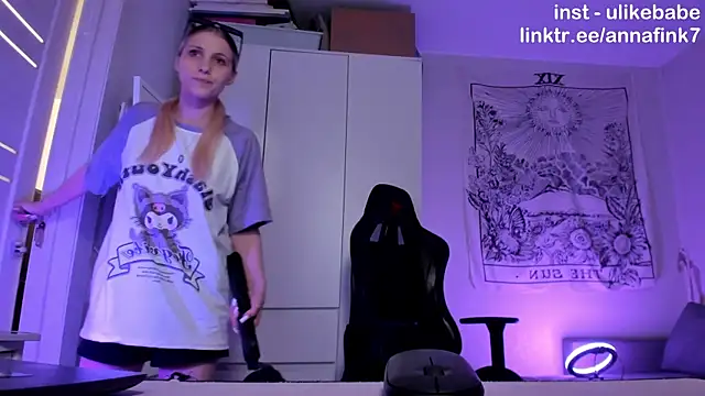 Snapshot of Anna_Fink chatting on 11-16-25, 09:53 Anna Fink online show from 11-16-25, 09:53