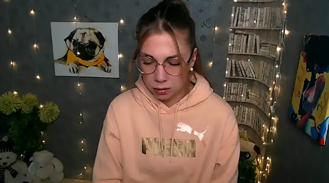 Snapshot of Sport_Tall_Doll chatting on 01-03-25, 08:21 Sport Tall Doll online show from 01-03-25, 08:21