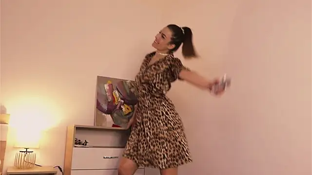 Misslullu online show from 03-19-25, 05:28