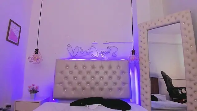 xiomara  cortes online show from 03-10-25, 10:13