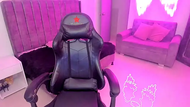 xiomara  cortes online show from 11-13-25, 07:24