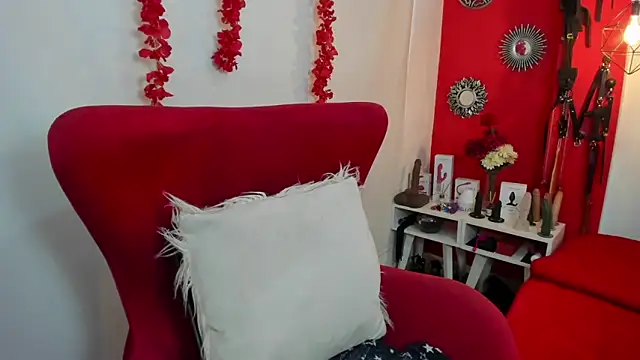 Snapshot of julieta_evans_ chatting on 02-10-25, 09:15 julieta evans online show from 02-10-25, 09:15