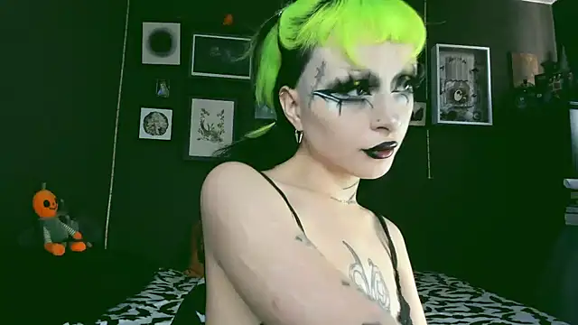 insania 9999  online show from 01-15-25, 05:37