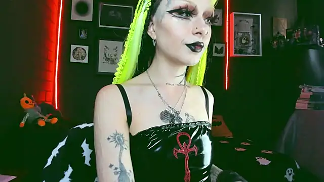 insania 9999  online show from 01-28-25, 04:52