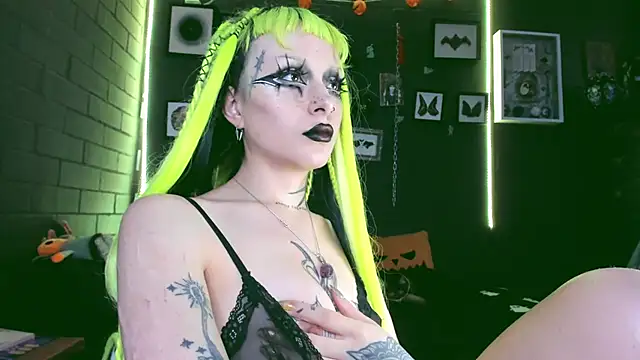 insania 9999  online show from 02-17-25, 08:47