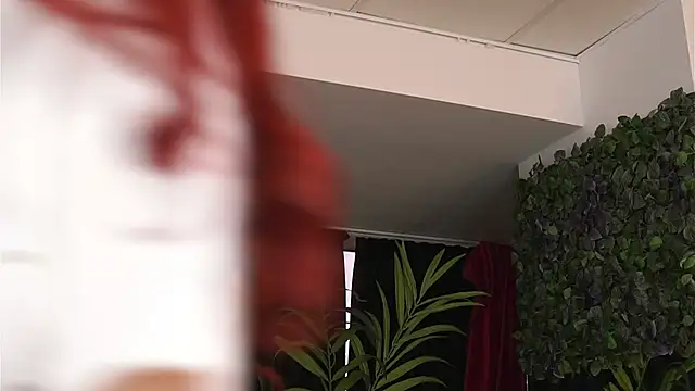 HotSkinnyX online show from 02-06-25, 06:08