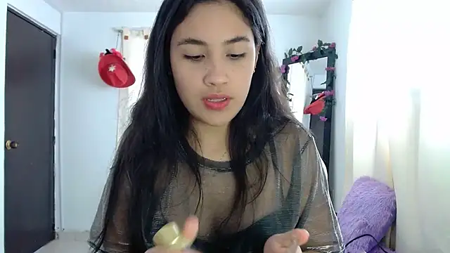 InocentHeaven1 online show from 02-05-25, 01:00