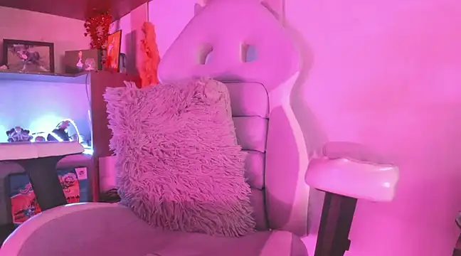 Snapshot of Agathaks chatting on 12-02-24, 06:41 Agathaks online show from 12-02-24, 06:41