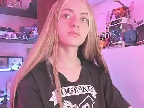 Snapshot of Agathaks chatting on 01-09-25, 07:08 Agathaks online show from 01-09-25, 07:08