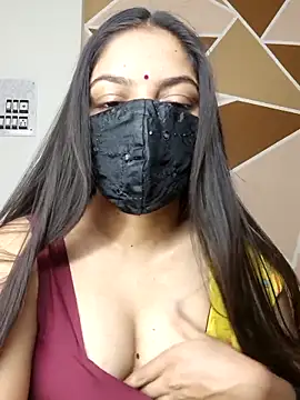 Snapshot of _desigori chatting on 03-18-25, 03:31 desigori online show from 03-18-25, 03:31