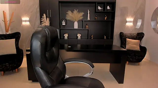 Snapshot of SophieBarnett chatting on 03-04-25, 12:07 SophieBarnett online show from 03-04-25, 12:07