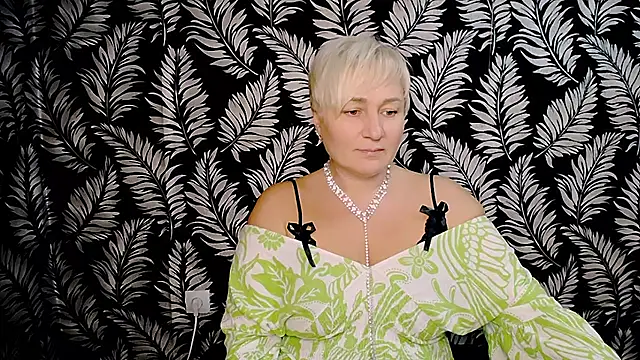 Olivia playful online show from 12-08-24, 01:58