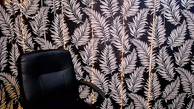 Olivia playful online show from 11-24-25, 12:49