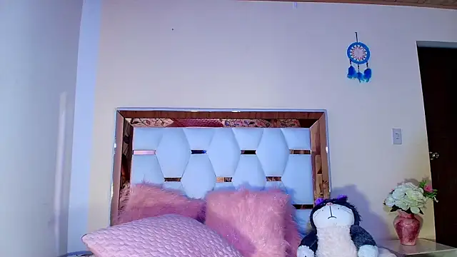 Julieth Rossi online show from 02-23-25, 07:22