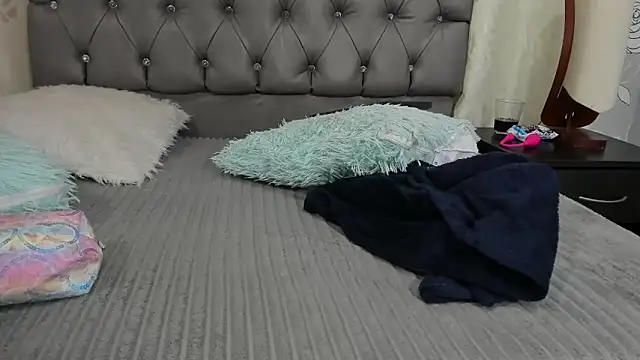 luna evaa online show from 01-29-25, 06:07