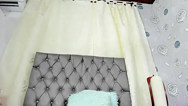 luna evaa online show from 02-14-25, 09:10