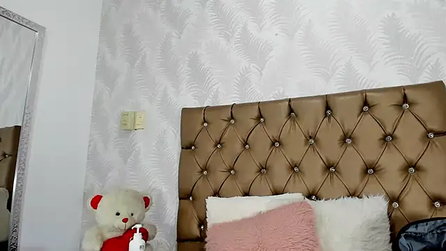 luna evaa online show from 09-10-25, 01:55