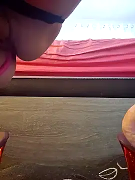 Snapshot of sexynini83 chatting on 12-04-24, 11:08 sexynini83 online show from 12-04-24, 11:08