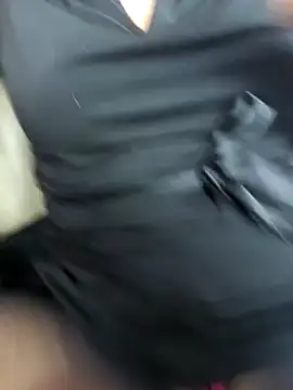 Snapshot of sexynini83 chatting on 02-12-25, 02:21 sexynini83 online show from 02-12-25, 02:21