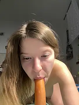 kimczii online show from 04-16-26, 06:14