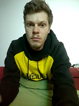 Snapshot of mojpipik21cm chatting on 11-19-25, 04:12 mojpipik21cm online show from 11-19-25, 04:12