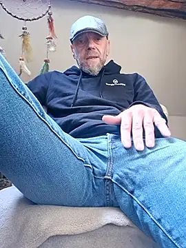 eddouxxx78 online show from 10-04-25, 09:18