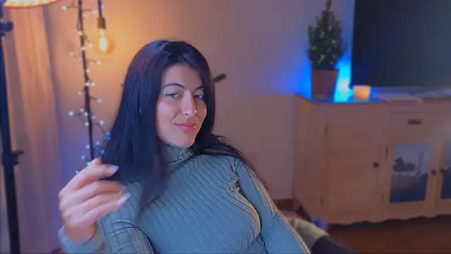 Snapshot of anabelcurvy chatting on 12-12-24, 10:09 anabelcurvy online show from 12-12-24, 10:09