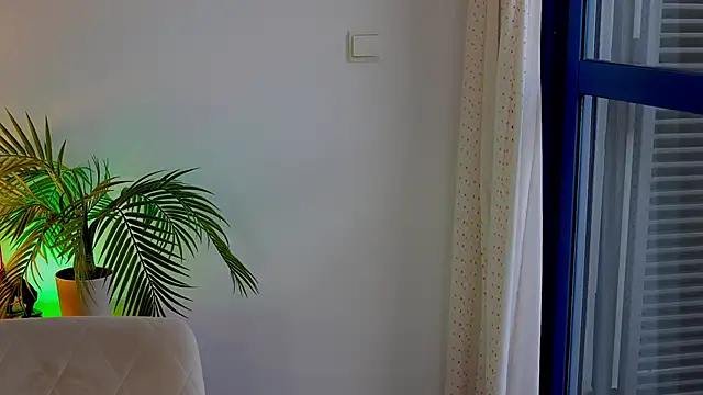 Snapshot of anabelcurvy chatting on 11-19-25, 08:47 anabelcurvy online show from 11-19-25, 08:47