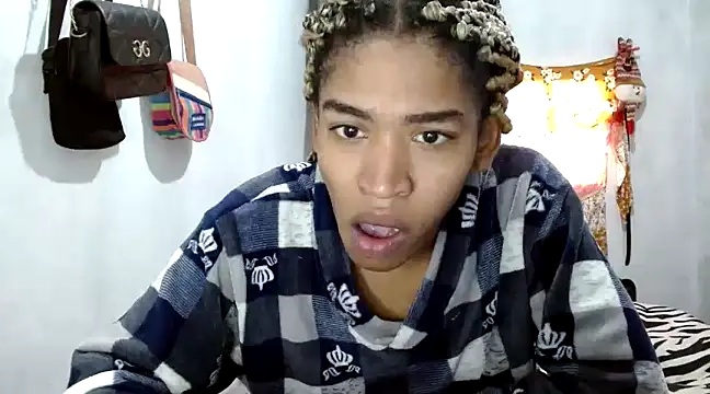 angelamarie1 online show from 01-22-25, 12:17