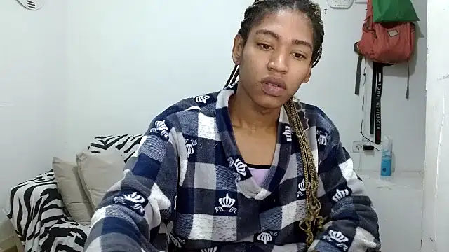 angelamarie1 online show from 01-12-26, 02:55