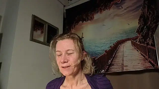 Snapshot of Lola_Belgium chatting on 04-23-26, 05:30 Lola Belgium online show from 04-23-26, 05:30