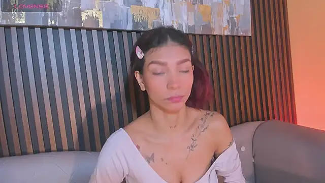 LauraAristizabal online show from 09-15-25, 01:00