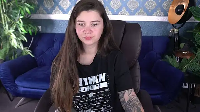 AmellyMilly online show from 10-25-25, 12:45