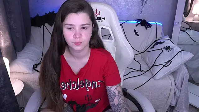 AmellyMilly online show from 10-29-25, 01:46